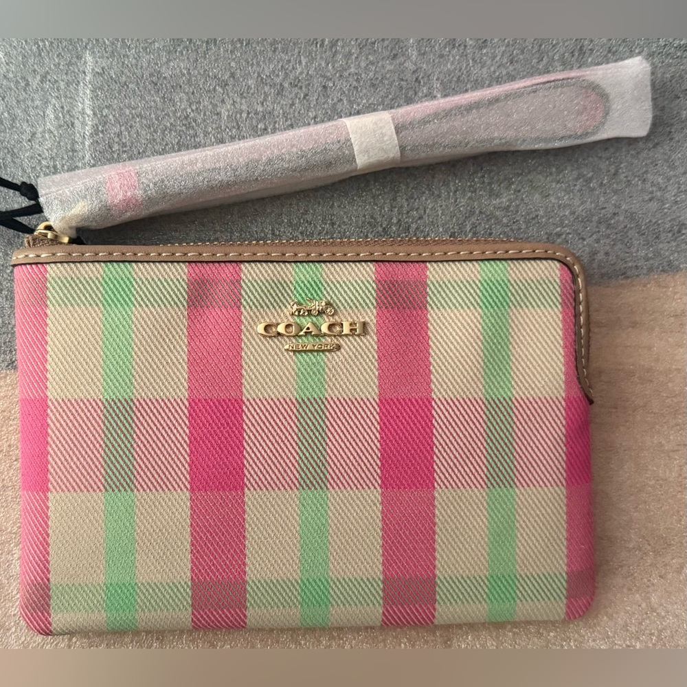 COACH 💕 Corner Zip Wristlet Wallet with Pink & Green Plaid Print - Picture 2 of 7